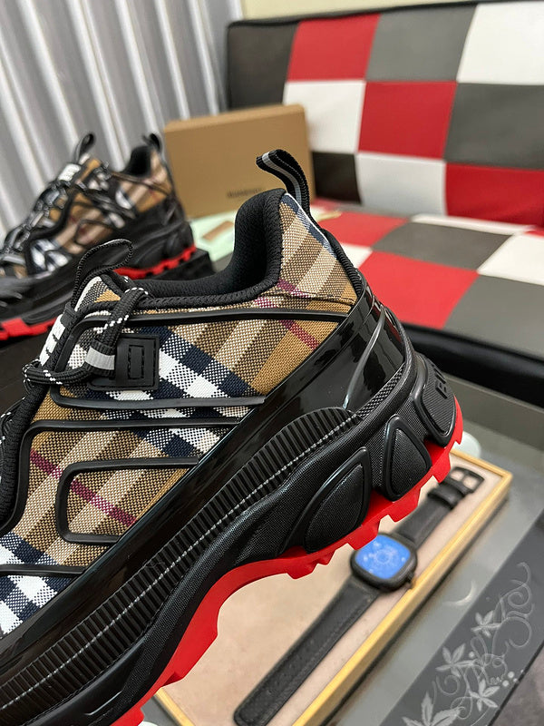 VV - BOR Shoes - 001