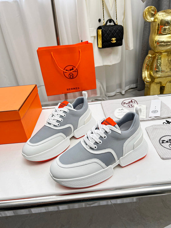 VV - HMS Shoes - 195