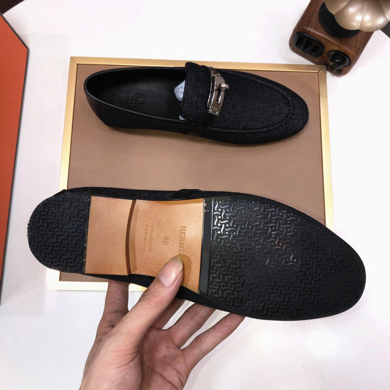VV - HMS Shoes - 047