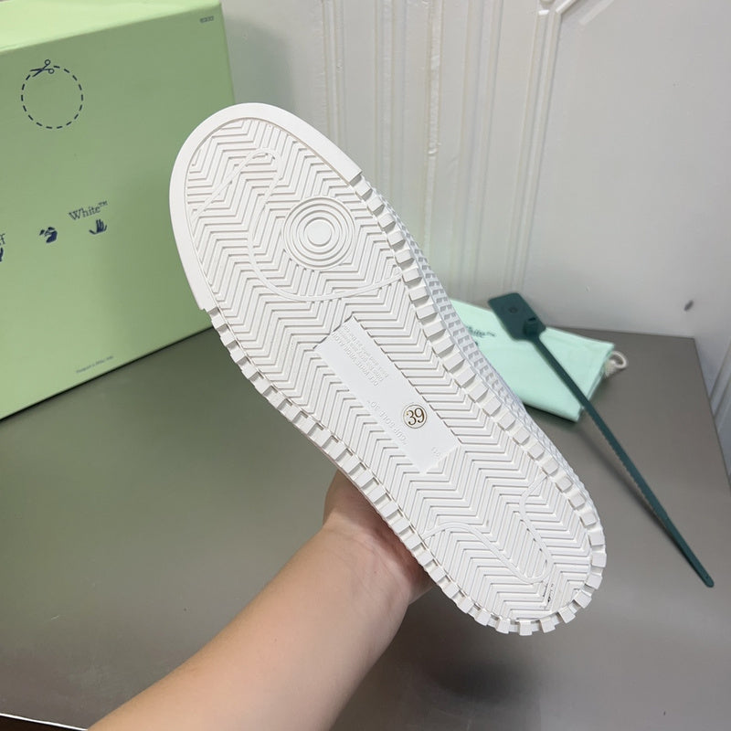VV - YZ Shoes - 095
