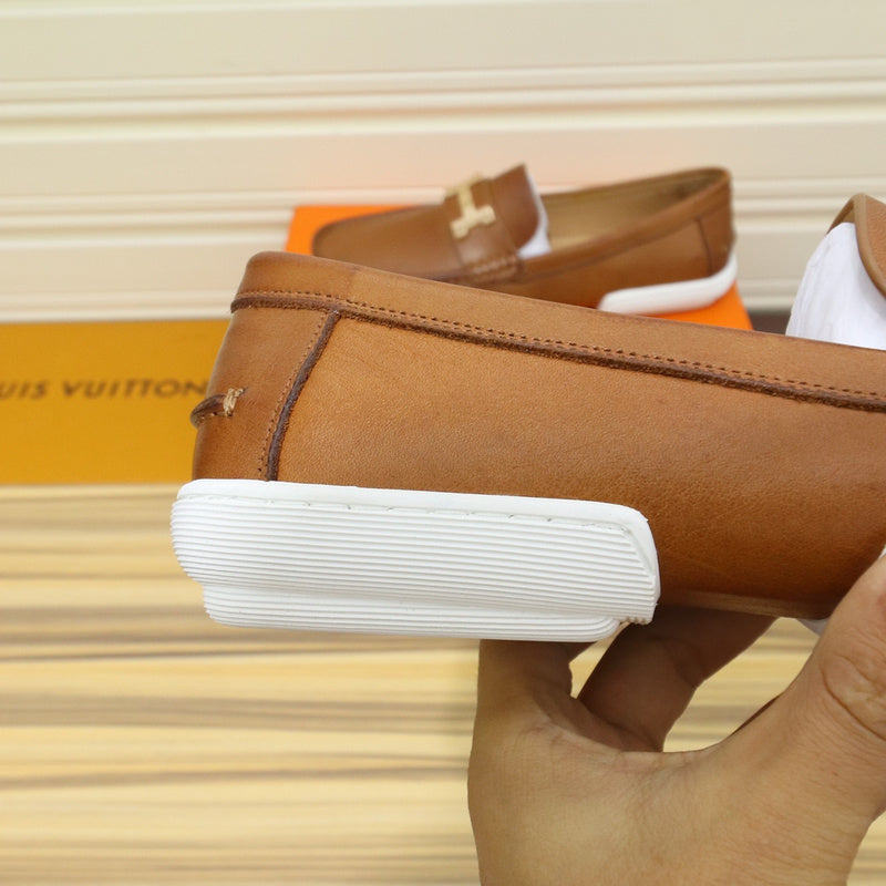 VV - HMS Shoes - 122