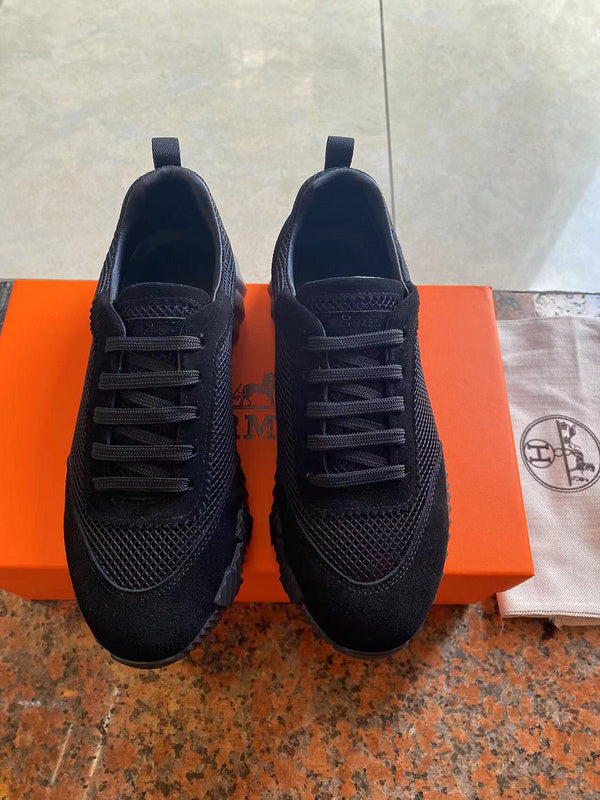 VV - HMS Shoes - 055