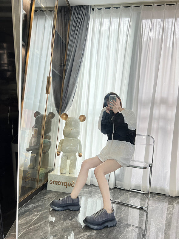 VV - AQ Shoes - 350