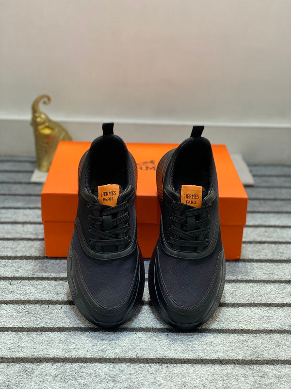 VV - HMS Shoes - 079