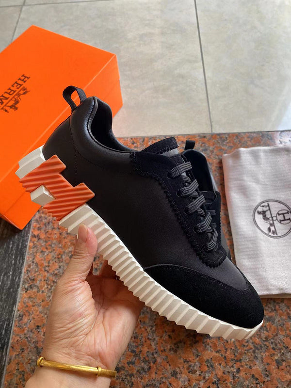 VV - HMS Shoes - 066