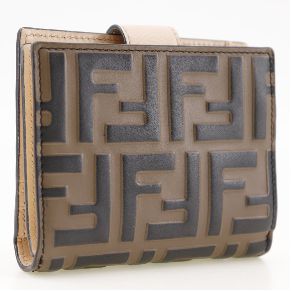 Fendi Lei Selleria Brown Leather Wallet ()