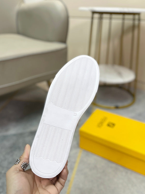 VV - MAME Shoes - 320