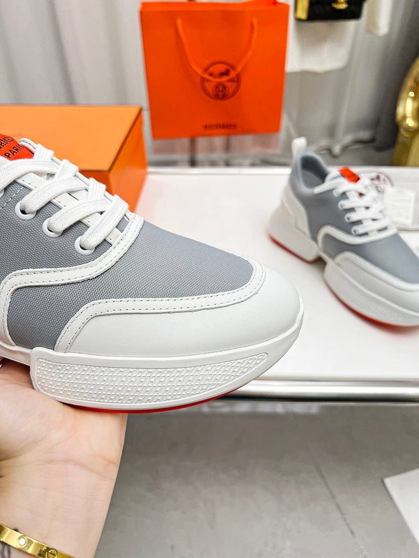 VV - HMS Shoes - 195