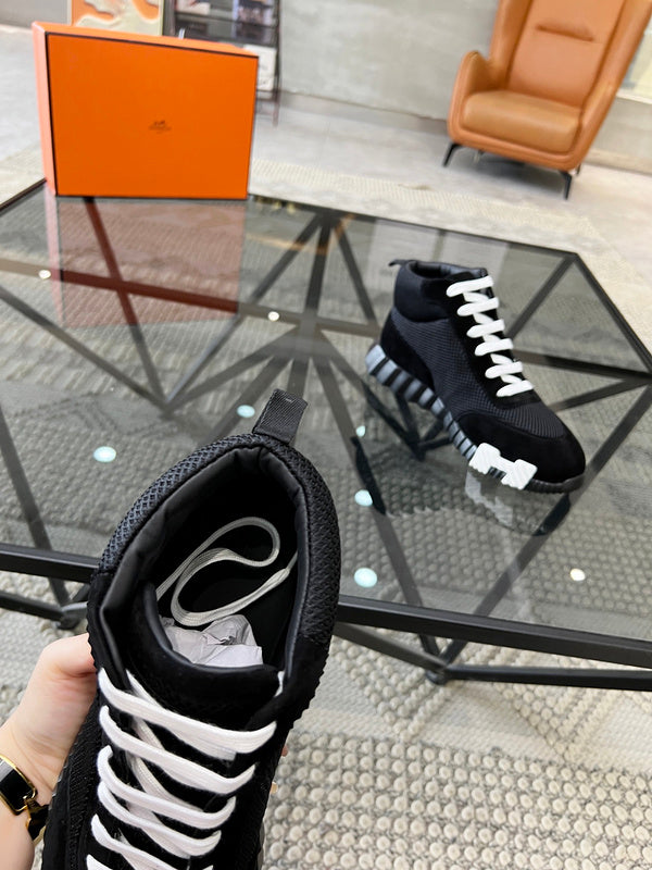VV - HMS Shoes - 027