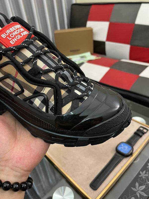 VV - BOR Shoes - 008