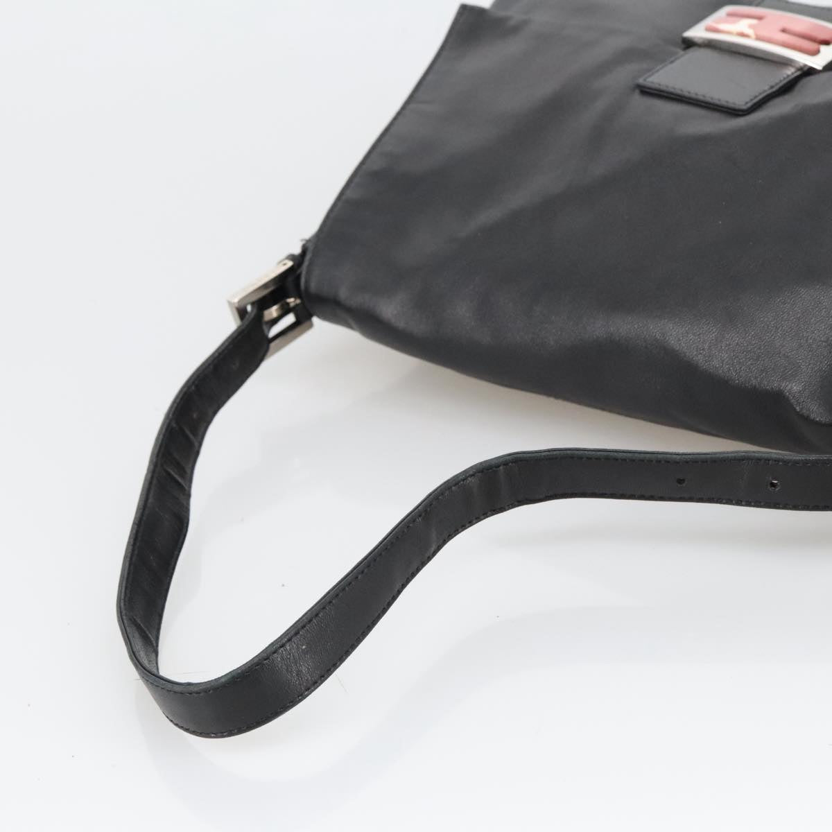 Fendi Mamma Baguette Black Leather Shoulder Bag ()