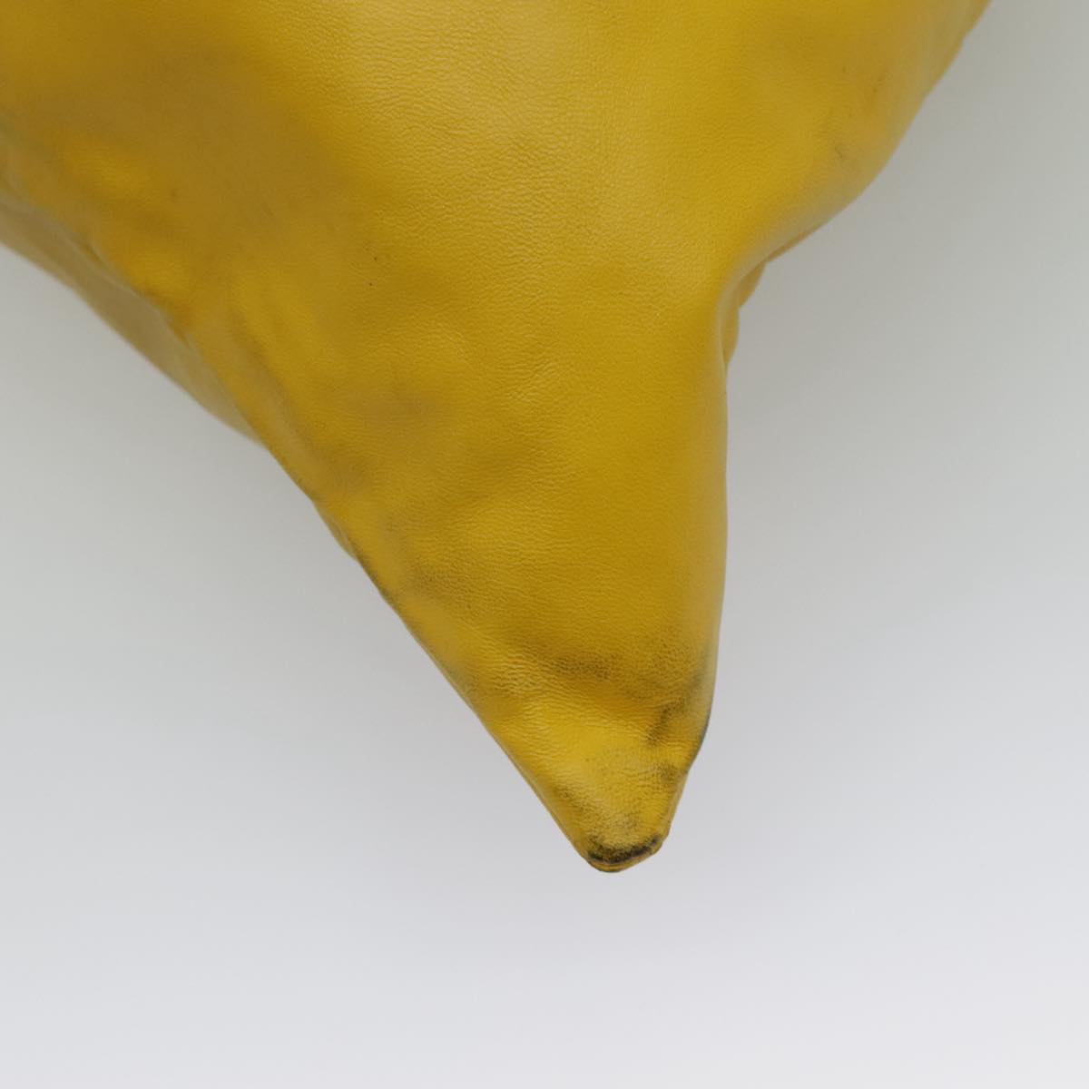 Fendi Drawstring Yellow Leather Shoulder Bag ()