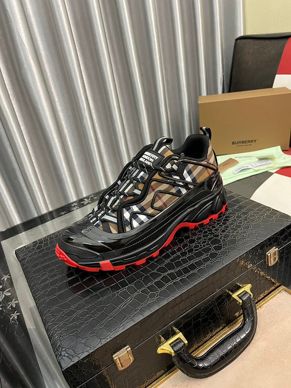 VV - BOR Shoes - 001