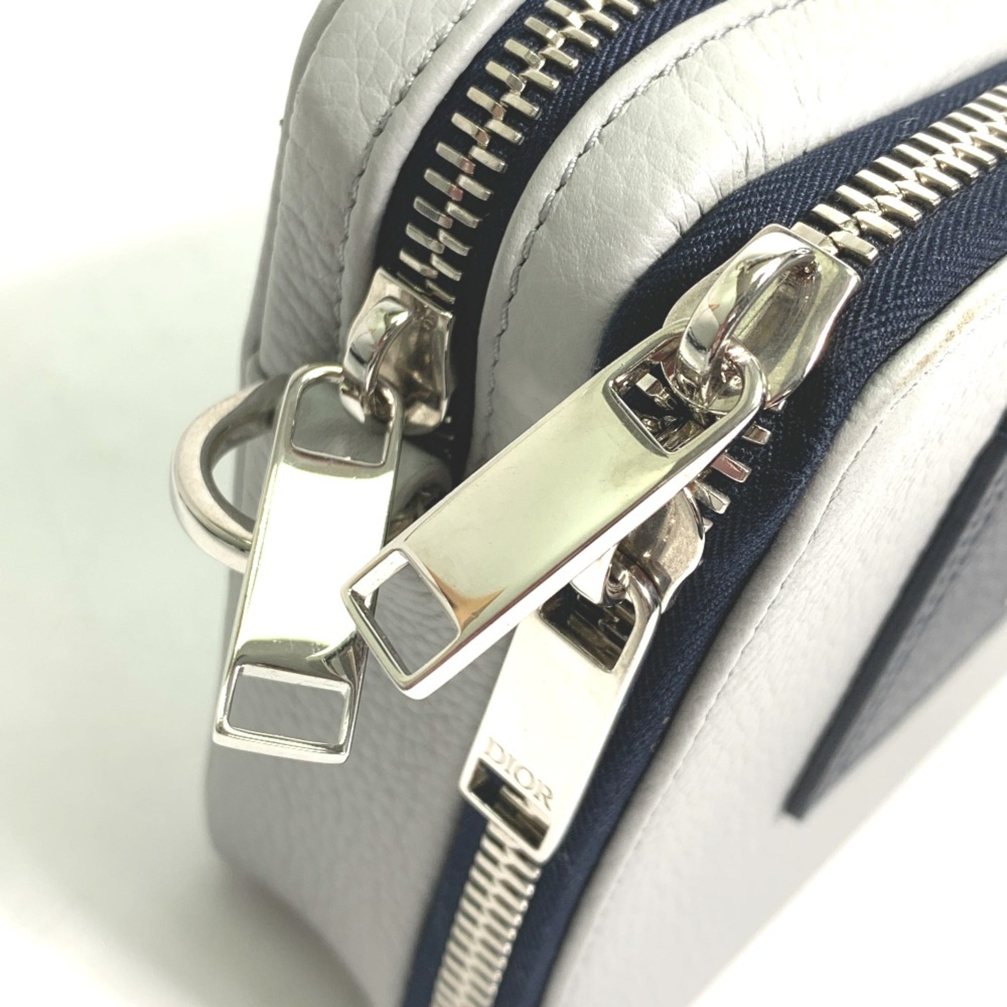 Christian Dior Gray Leather Shoulder Bag ()