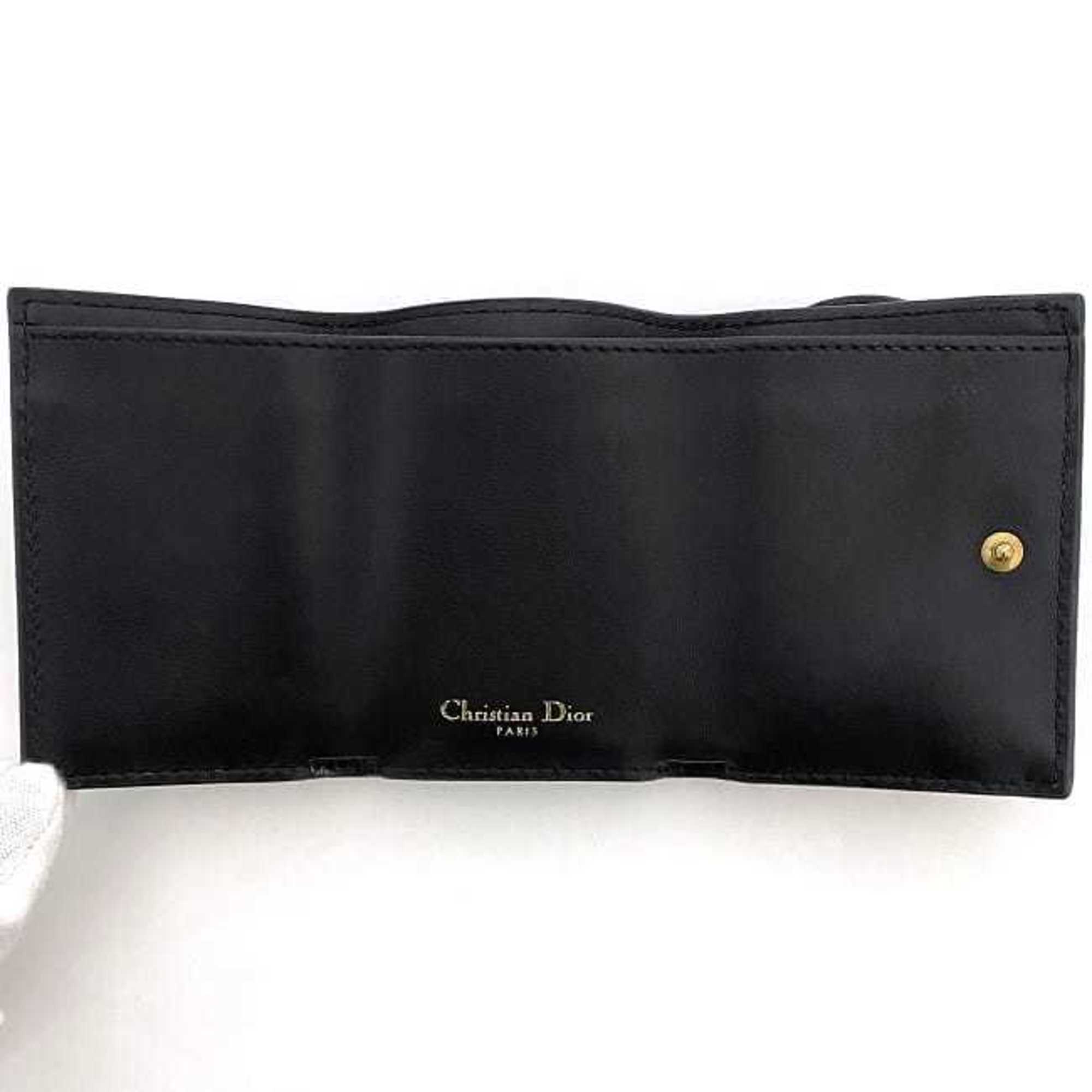 Christian Dior Black Leather Wallet (Tri-Fold) ()