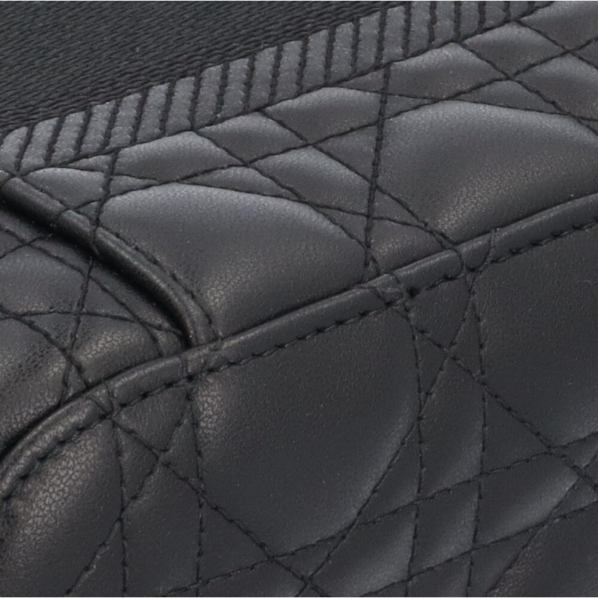 Christian Dior Black Leather Shoulder Bag ()