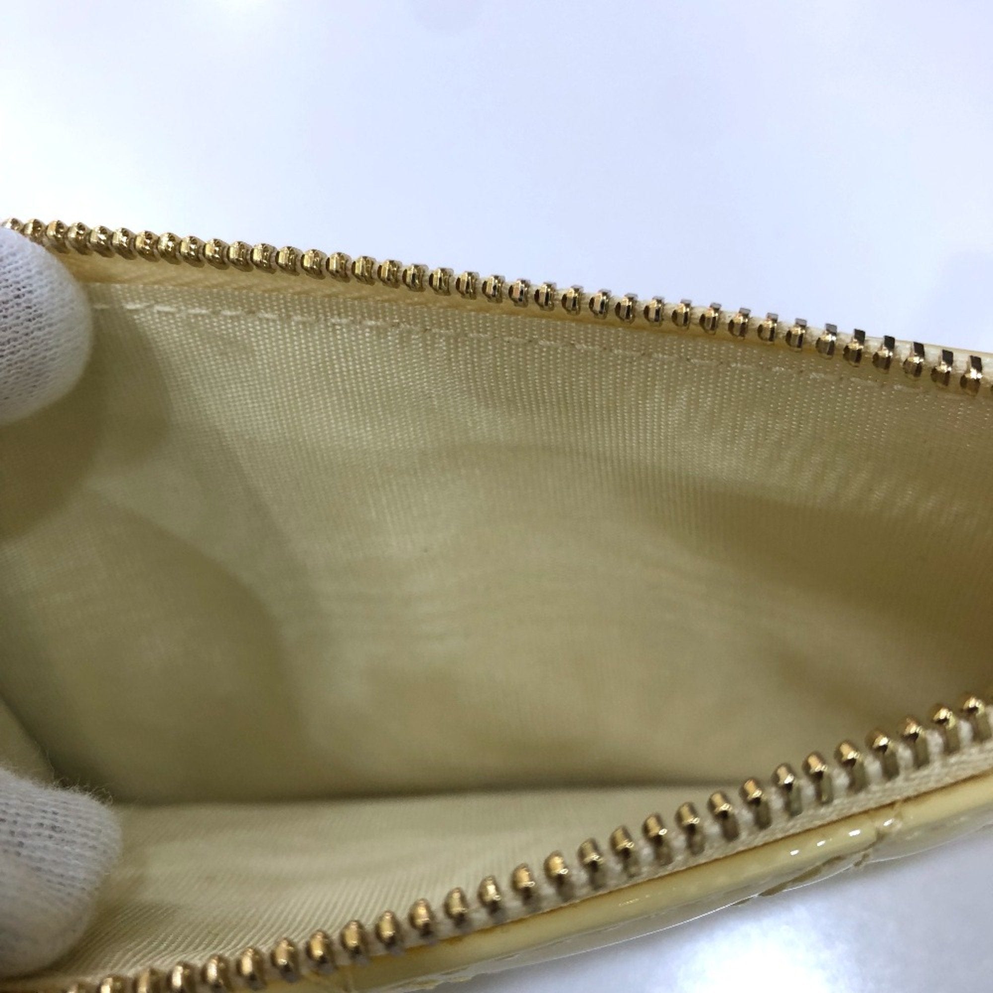 Christian Dior Beige Patent Leather Coin Purse/Coin Case ()