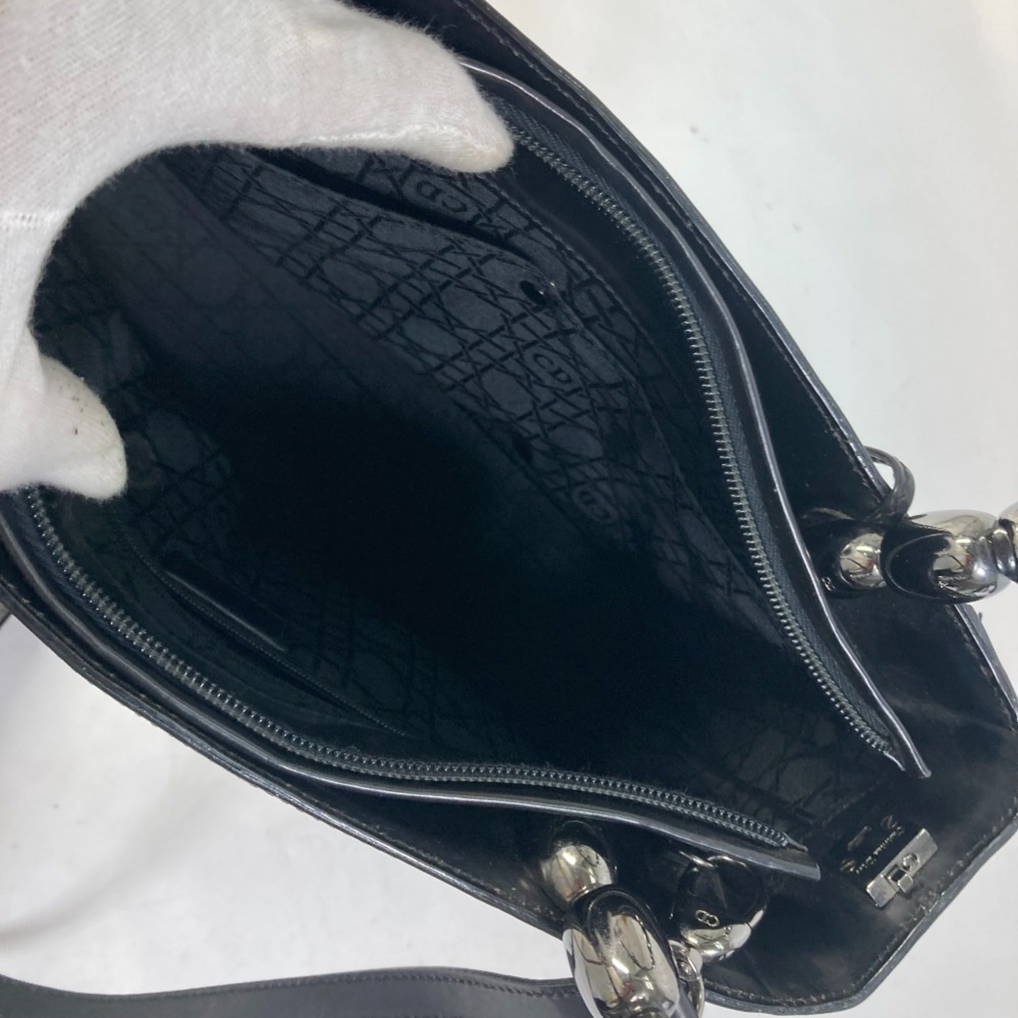 Christian Dior Black Leather Handbag ()