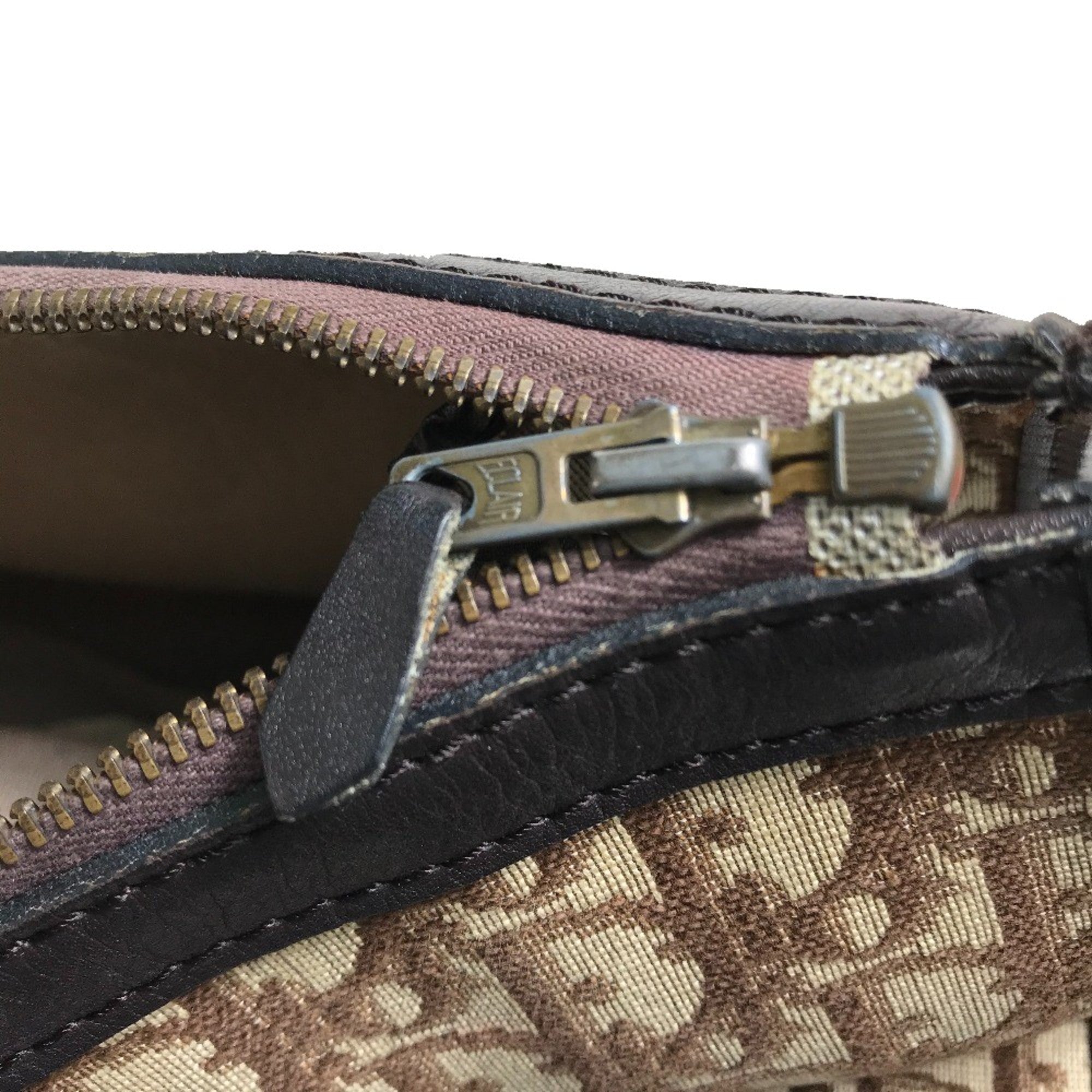 Christian Dior Beige Leather Shoulder Bag ()