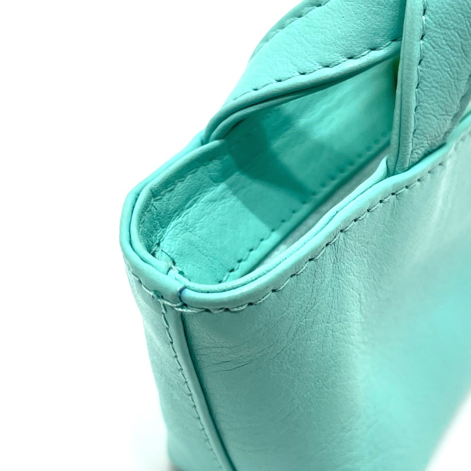 Christian Dior Blue Leather Handbag ()