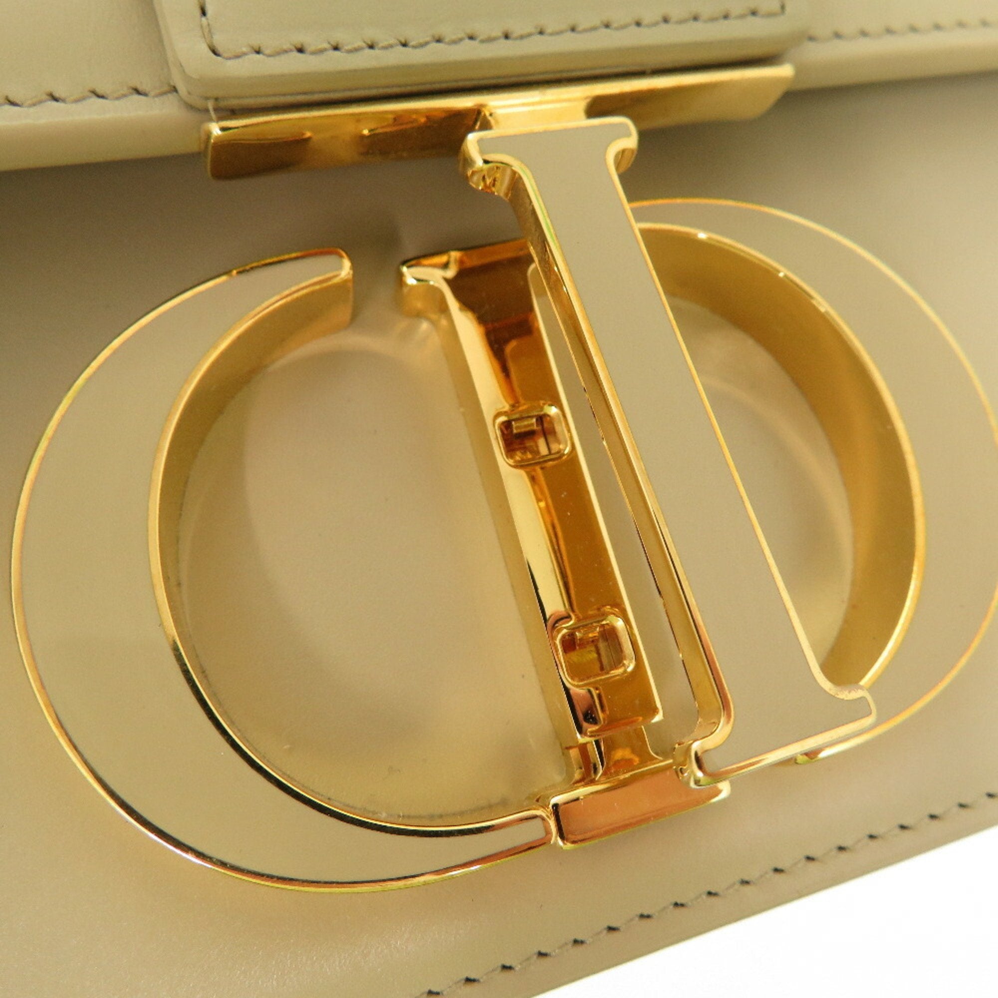 Christian Dior Beige Leather Shoulder Bag ()