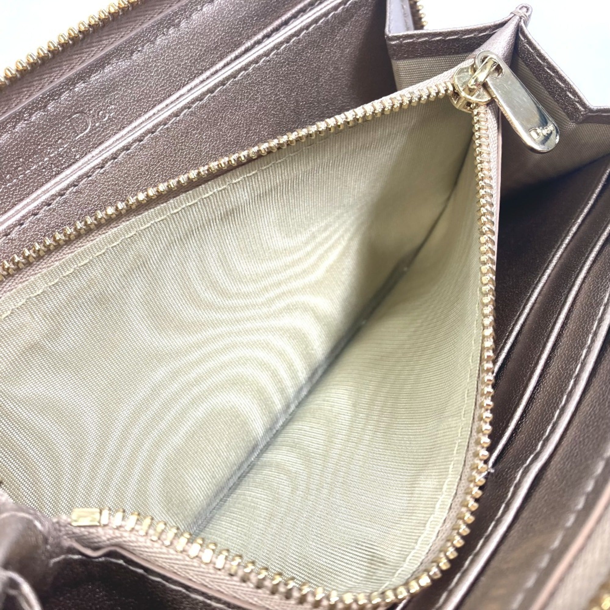 Christian Dior Gold Leather Long Wallet (Bi-Fold) ()
