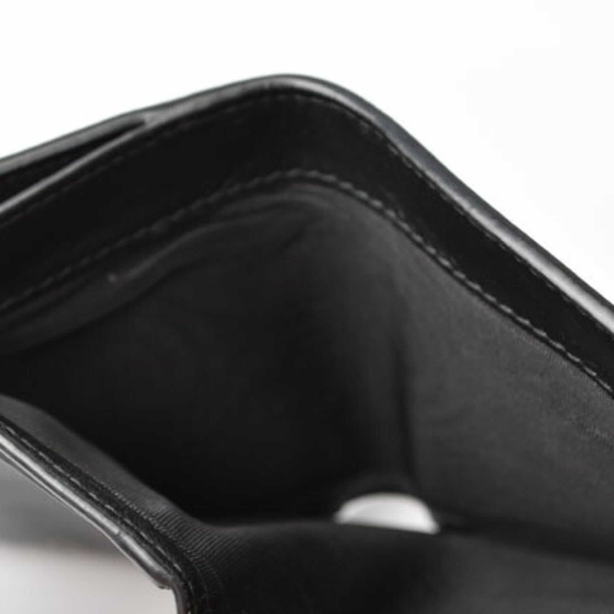 Christian Dior Navy Leather Wallet (Tri-Fold) ()
