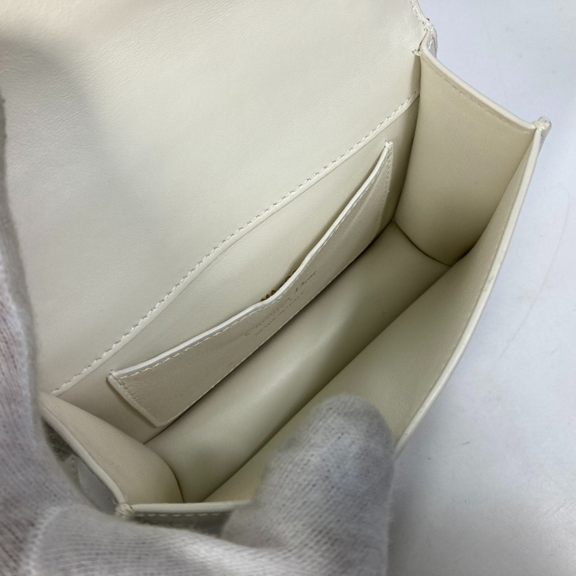 Christian Dior White Leather Shoulder Bag ()