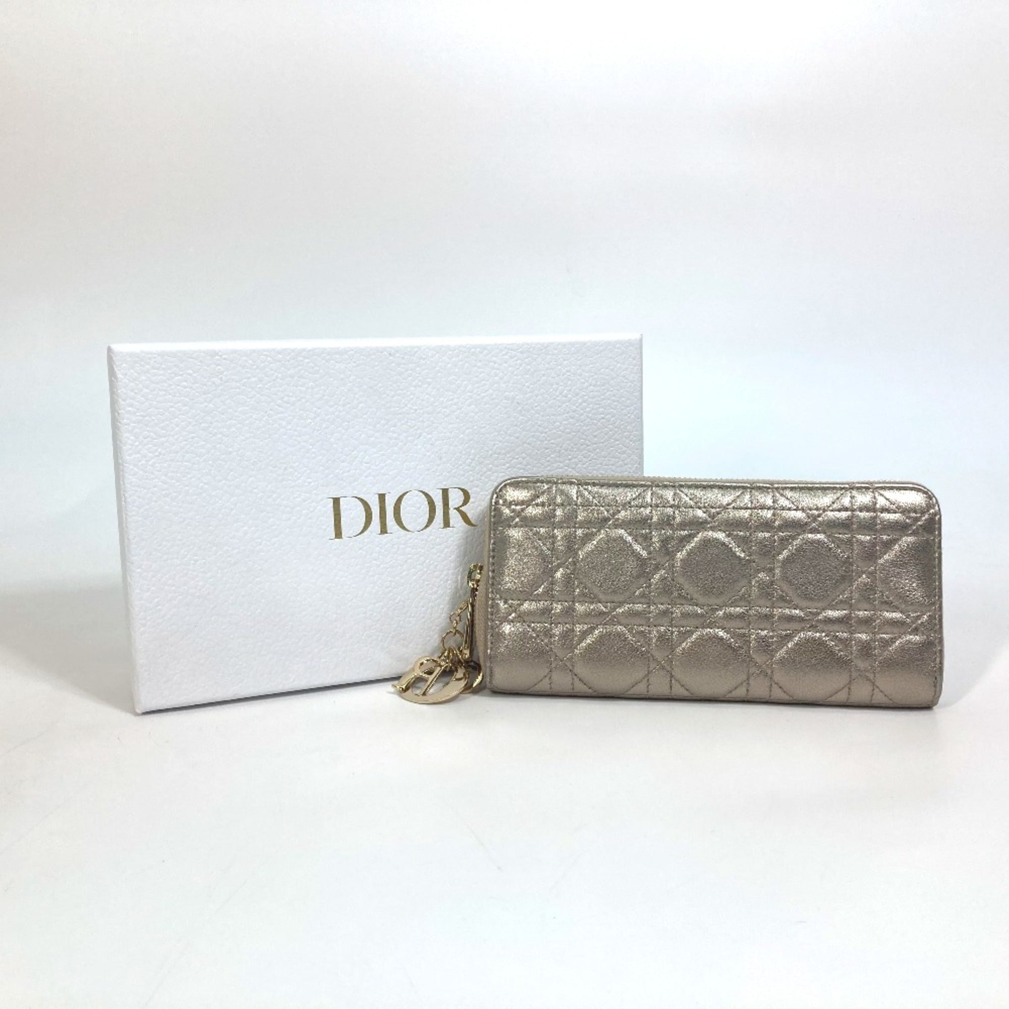 Christian Dior Gold Leather Long Wallet (Bi-Fold) ()