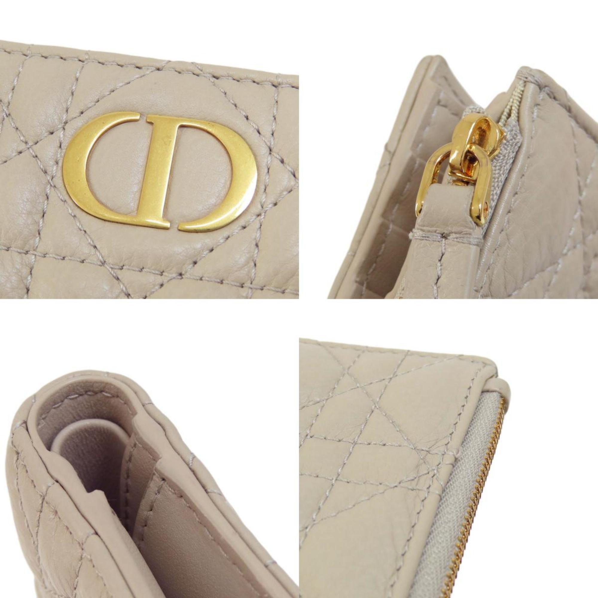 Christian Dior Beige Leather Wallet (Bi-Fold) ()