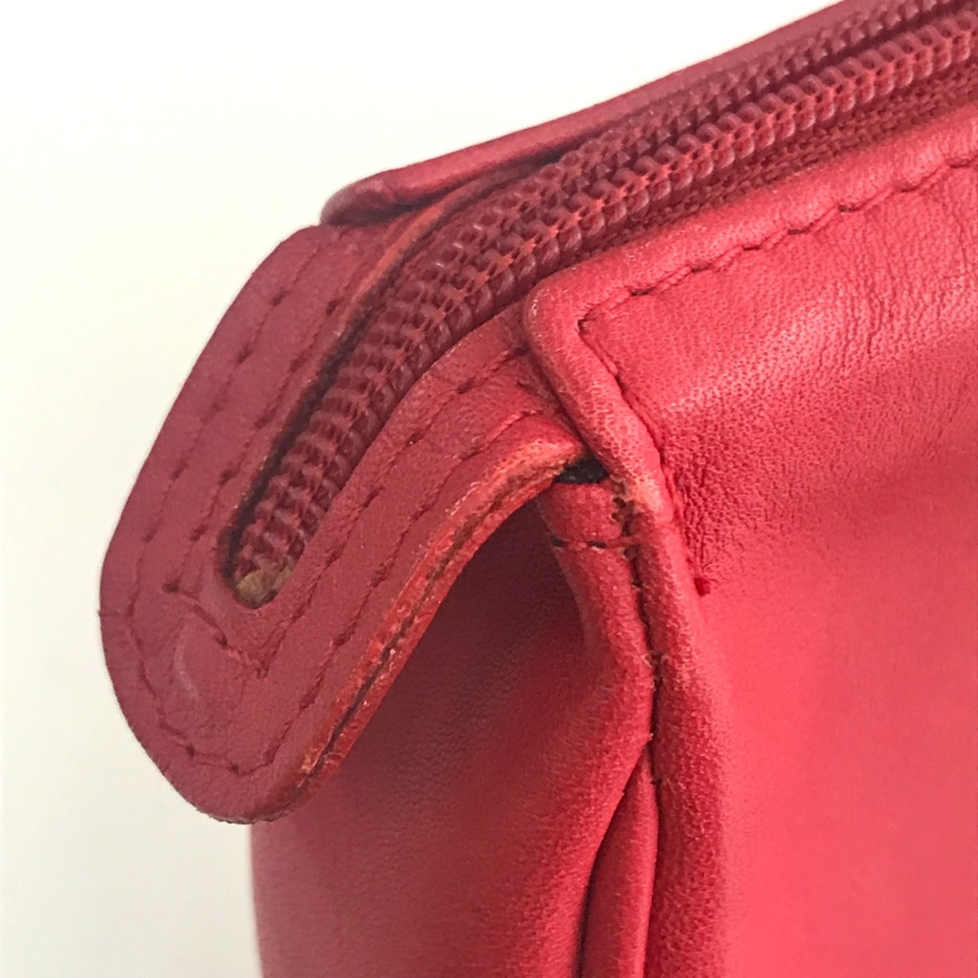 Christian Dior Red Leather Shoulder Bag ()