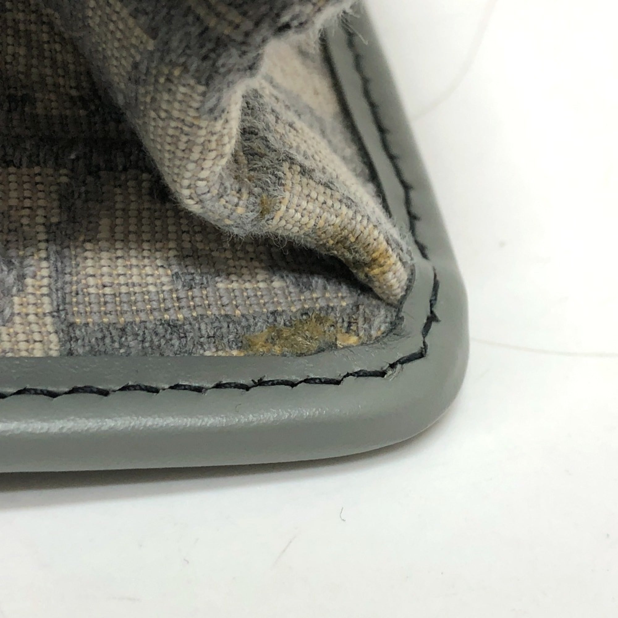 Christian Dior Gray Leather Shoulder Bag ()