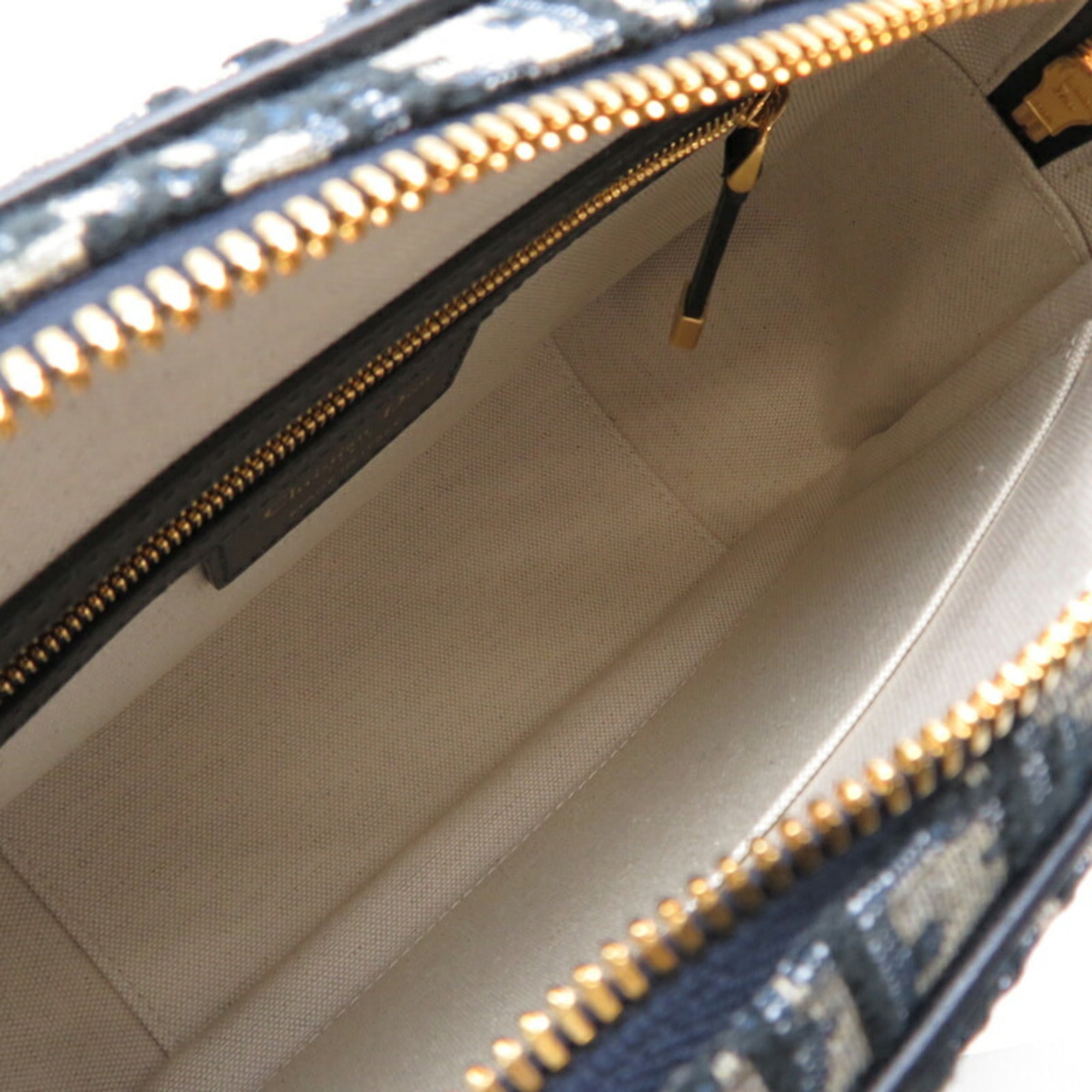 Christian Dior Navy Leather Handbag ()