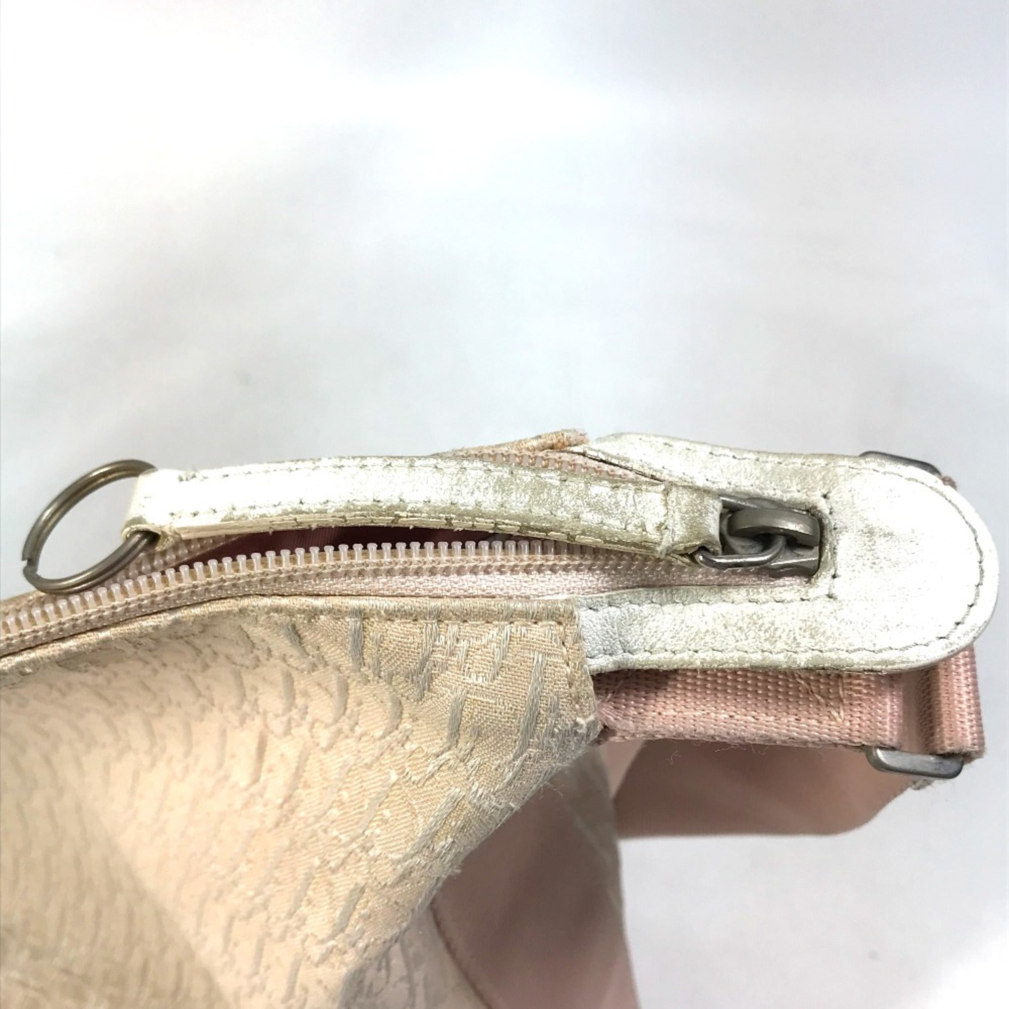 Christian Dior Pink Cloth Shoulder Bag ()
