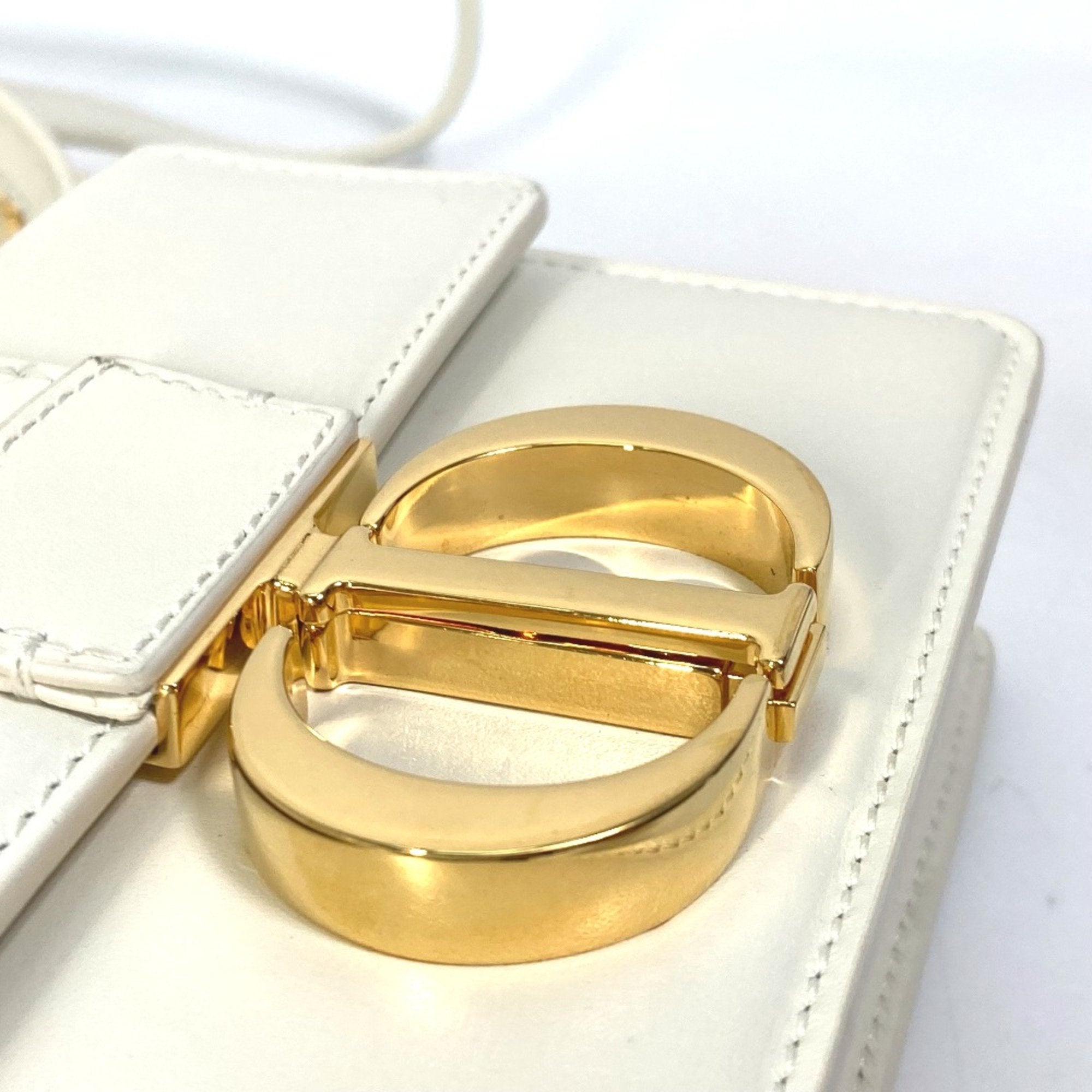 Christian Dior White Leather Shoulder Bag ()