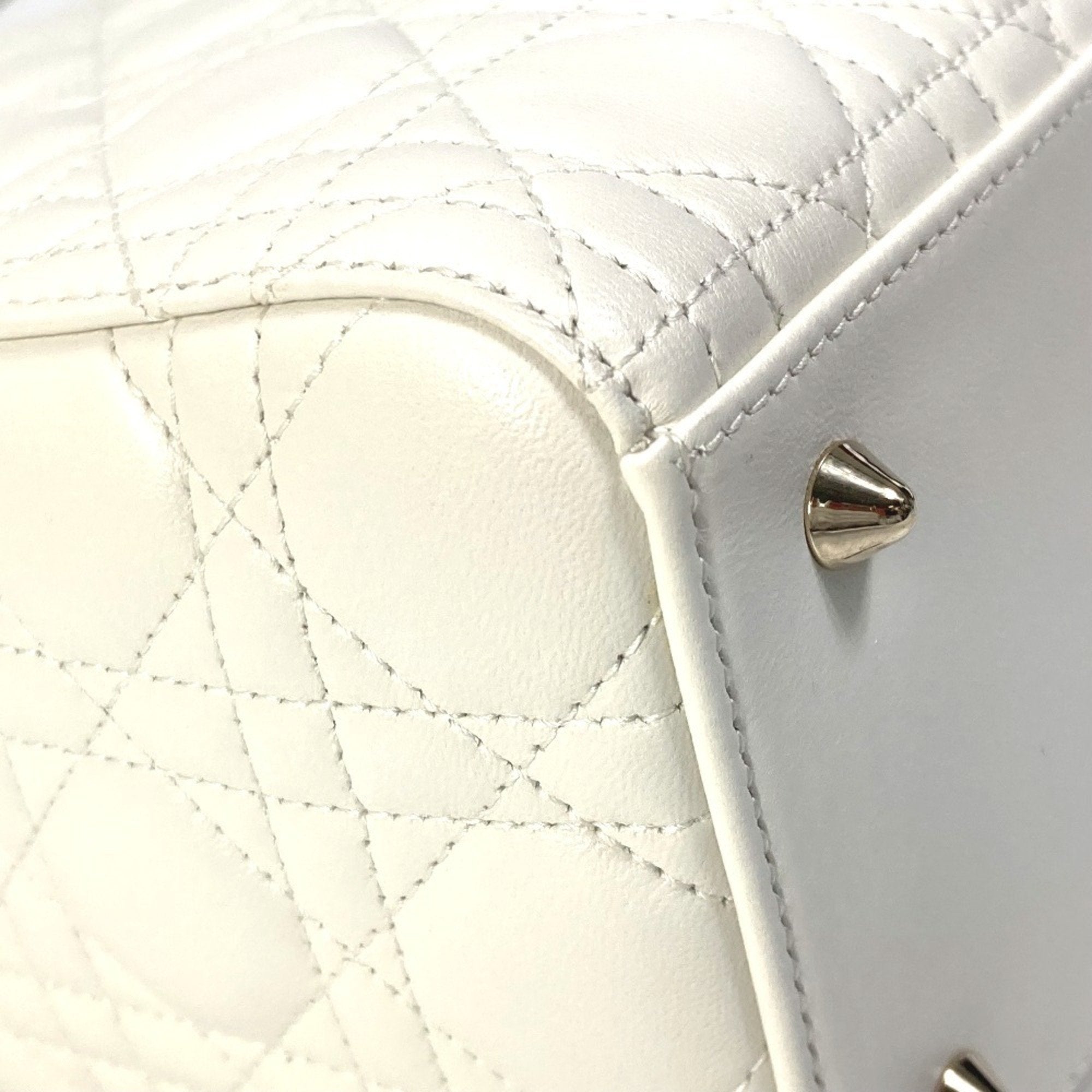 Christian Dior White Leather Handbag Shoulder Bag ()
