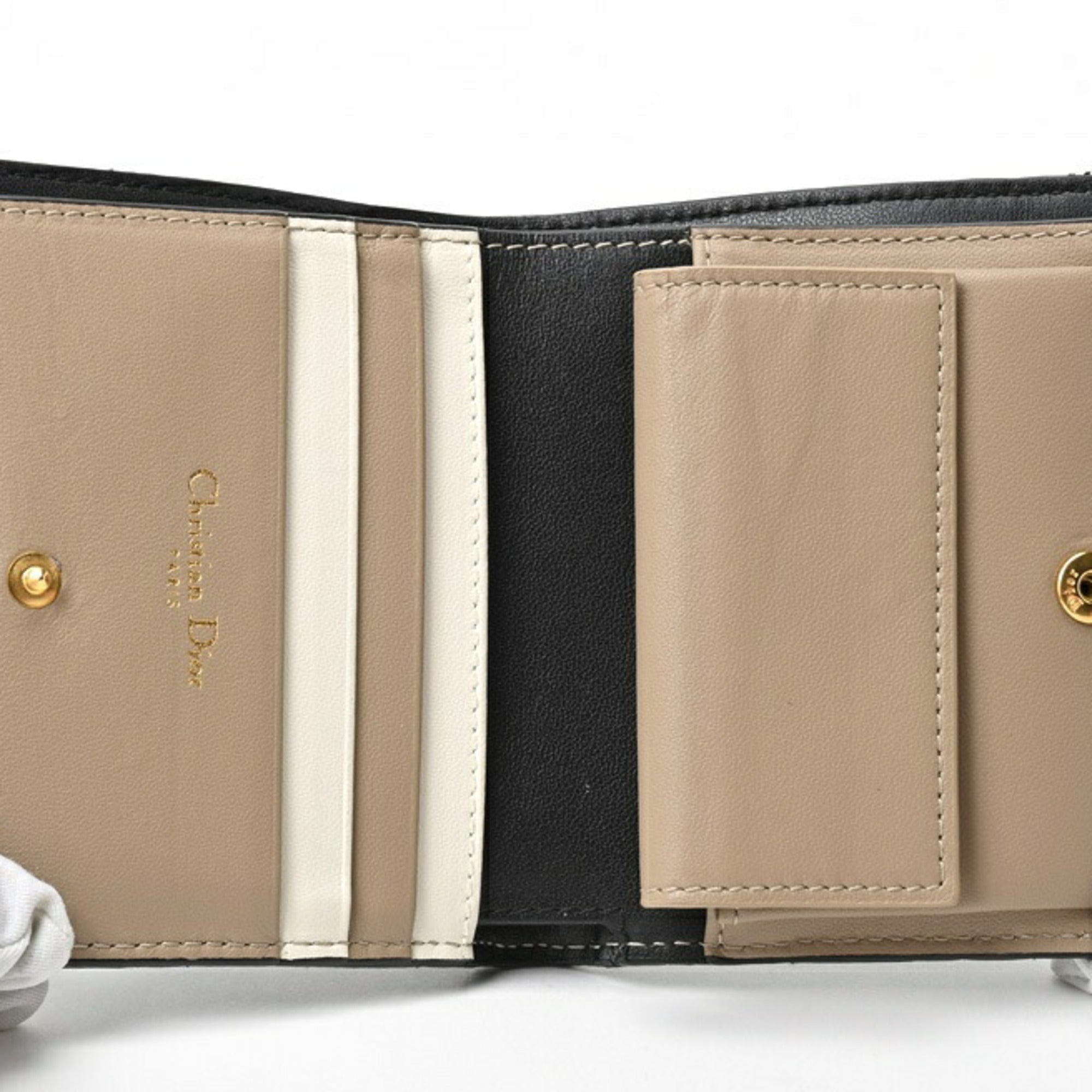 Christian Dior Black Leather Wallet (Bi-Fold) ()