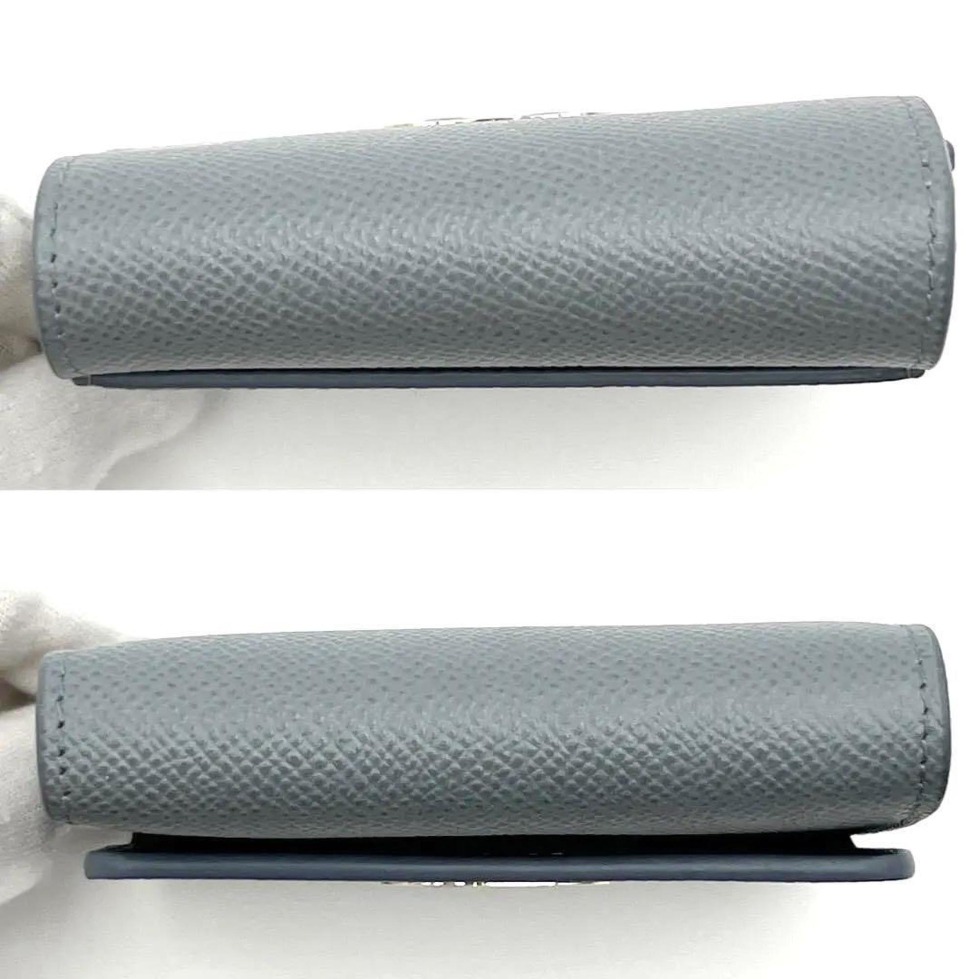Christian Dior Blue Leather Wallet (Tri-Fold) ()