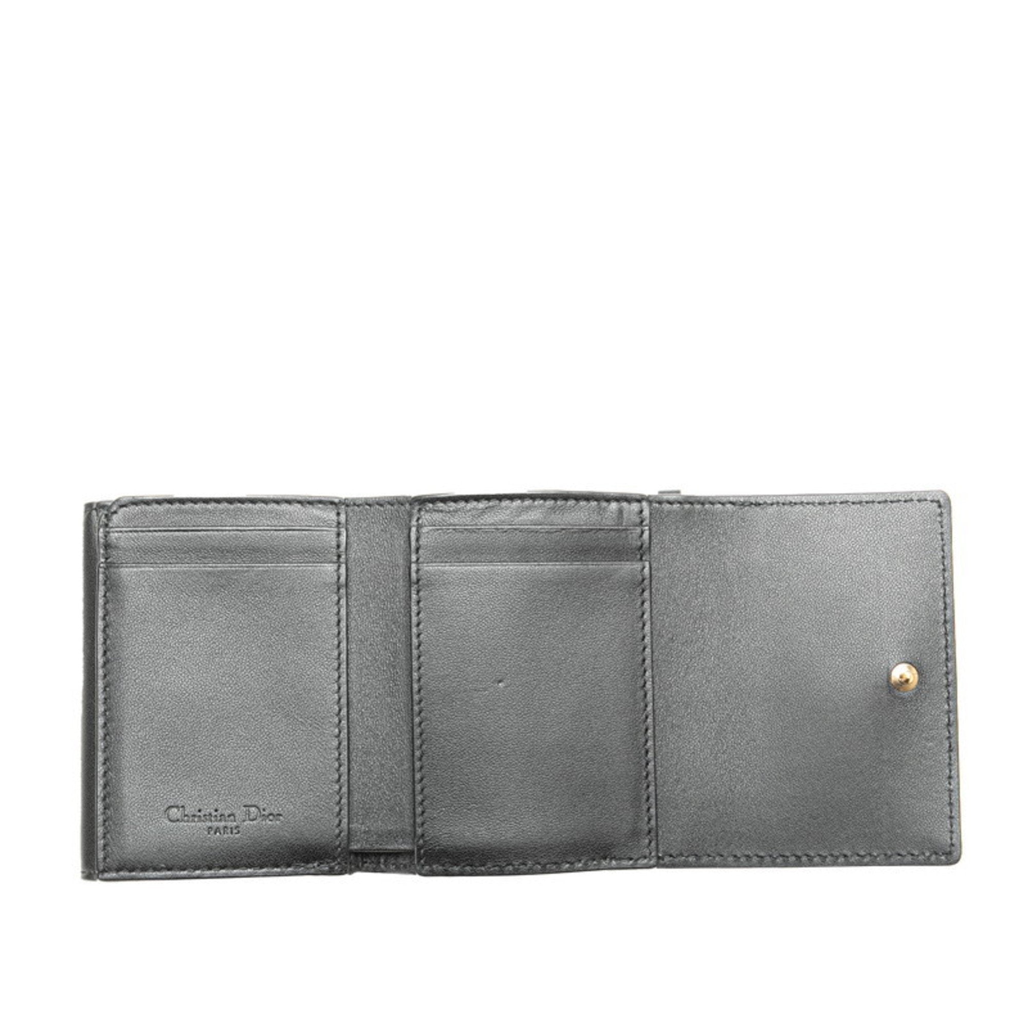 Christian Dior Black Leather Wallet (Tri-Fold) ()