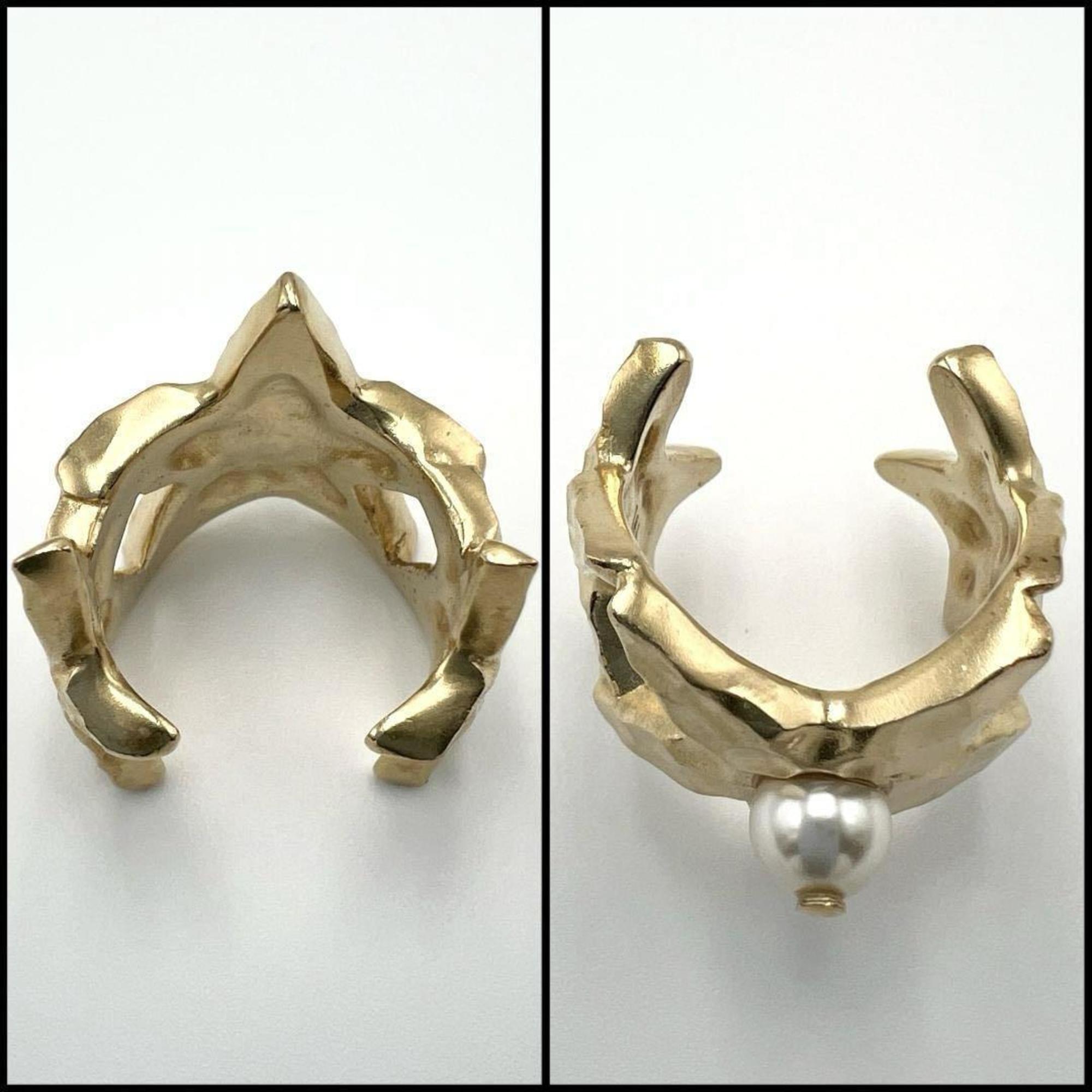 Christian Dior Gold Metal Band Ring ()