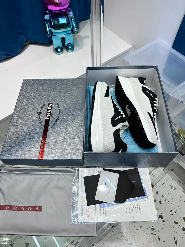 VV - PD Shoes - 690