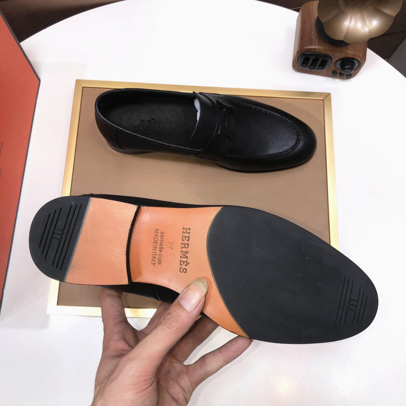 VV - HMS Shoes - 096