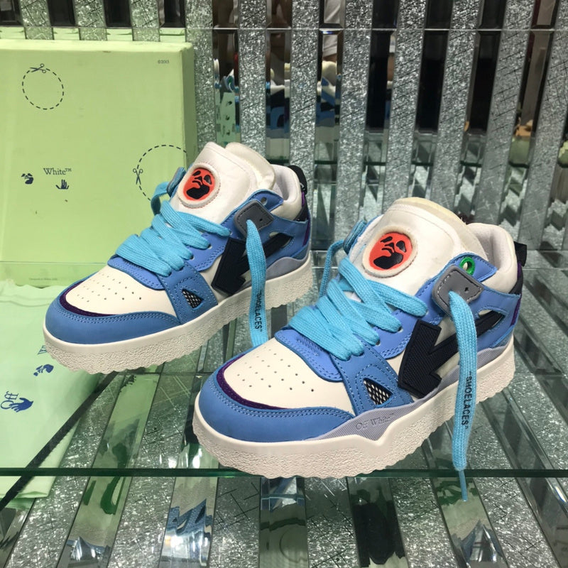 VV - YZ Shoes - 135