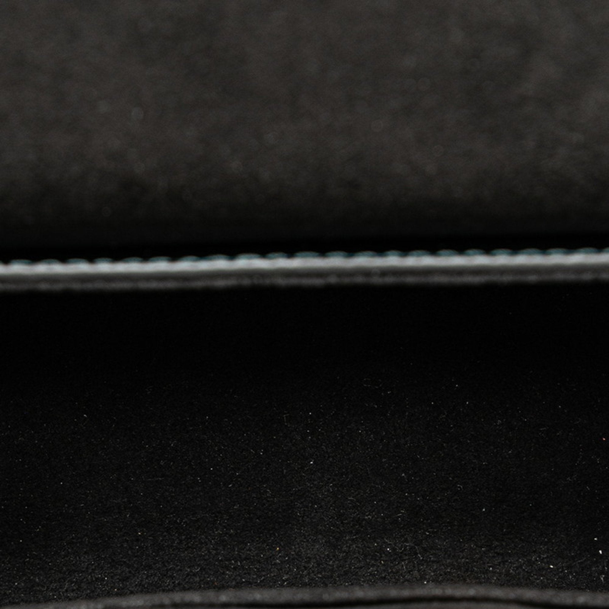 Louis Vuitton Twist Leather Shoulder Bag ()