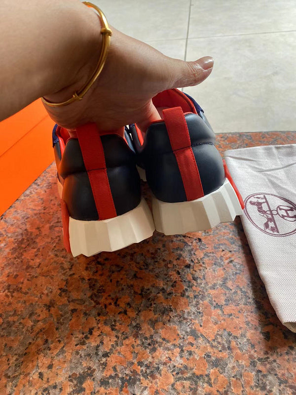 VV - HMS Shoes - 279