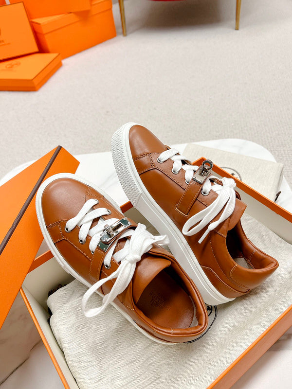 VV - HMS Shoes - 131
