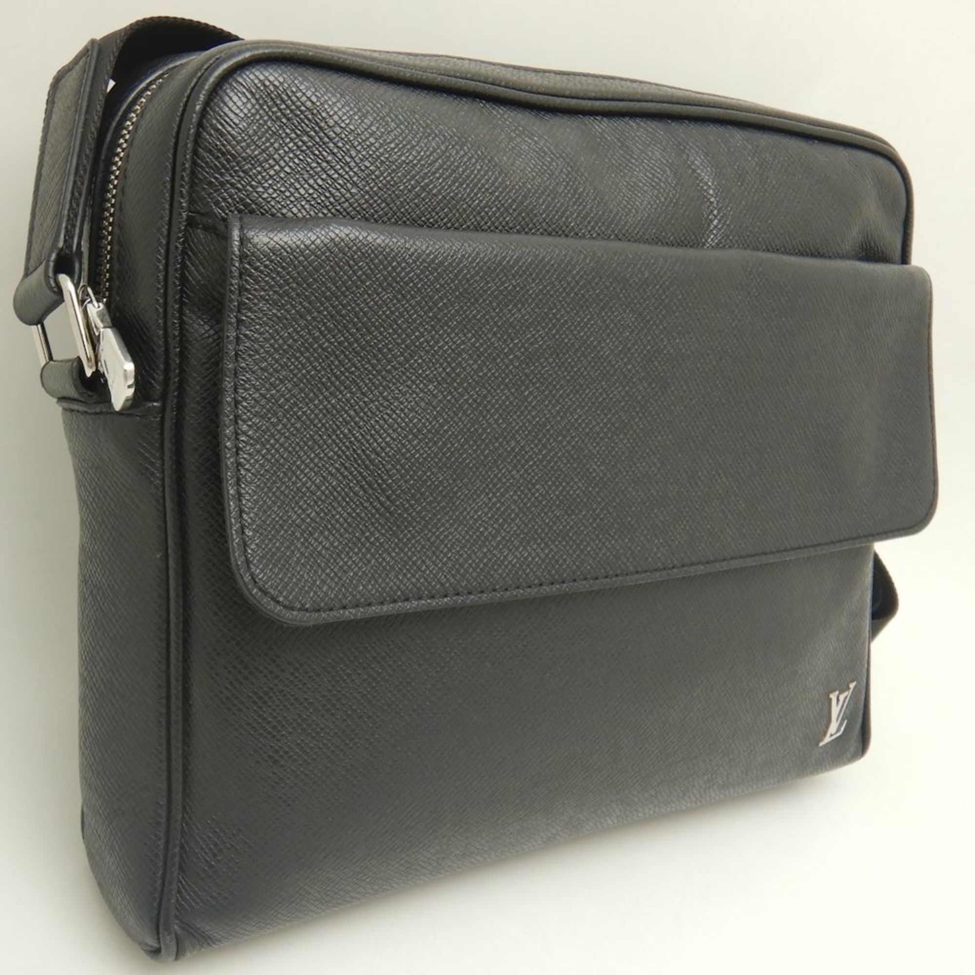 Louis Vuitton Alex Messenger Leather Shoulder Bag ()
