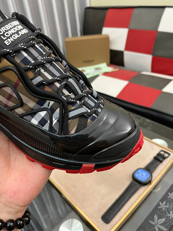 VV - BOR Shoes - 001