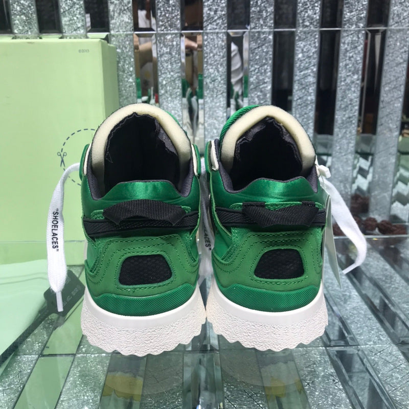 VV - YZ Shoes - 140