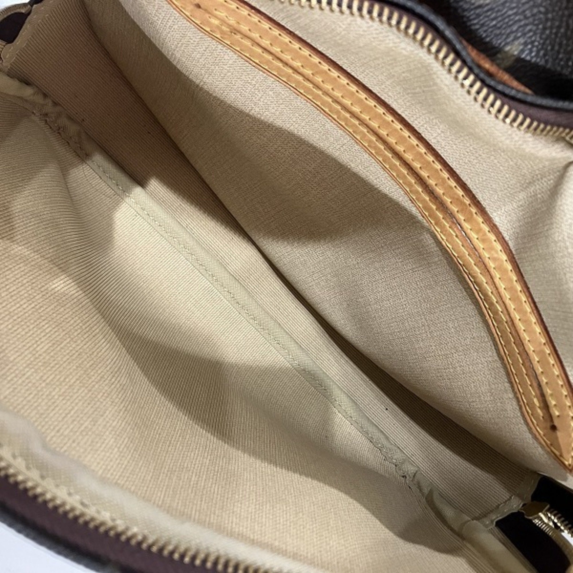 Louis Vuitton Reporter Pm Canvas Shoulder Bag ()
